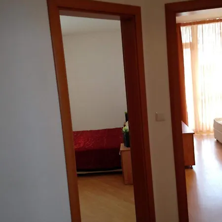 Gorgeous With Pool Steps Away From The Beach Daire